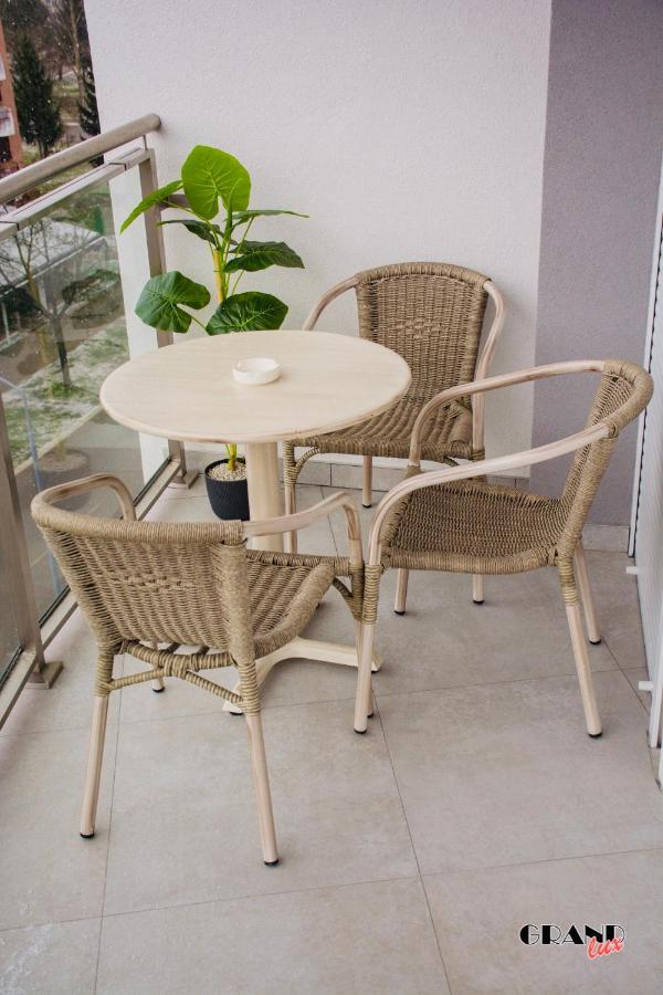 Grand Lux Apartment Doboj Zewnętrze zdjęcie